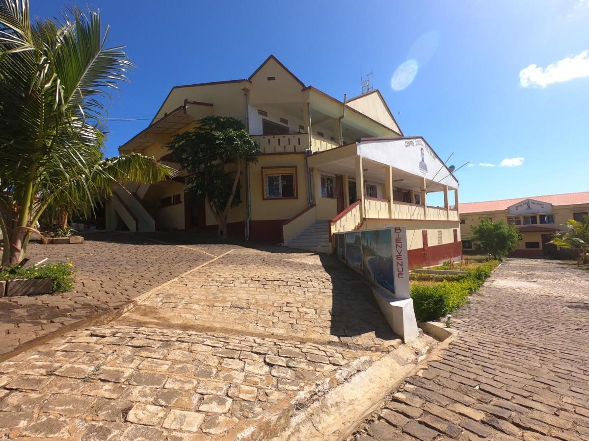 Centre Lucien Botovasoa Antsiranana Exterior foto